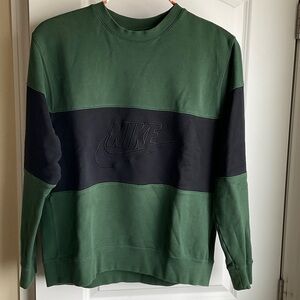 Nike Club Men's French Terry Color-Blocked Crewneck Sweatshirt